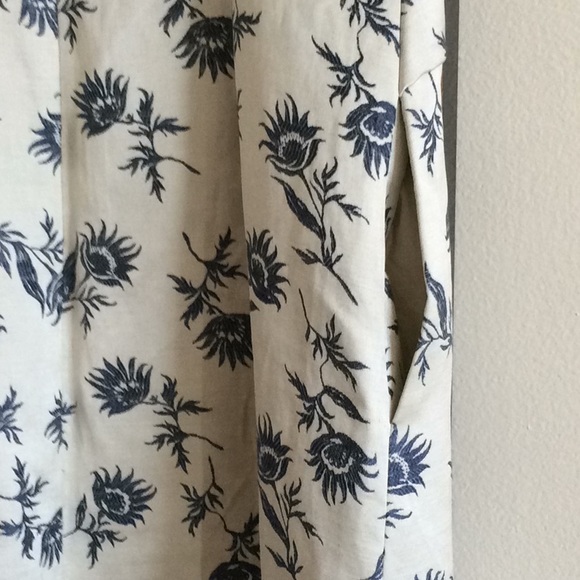 Dress - Picture 6 of 8